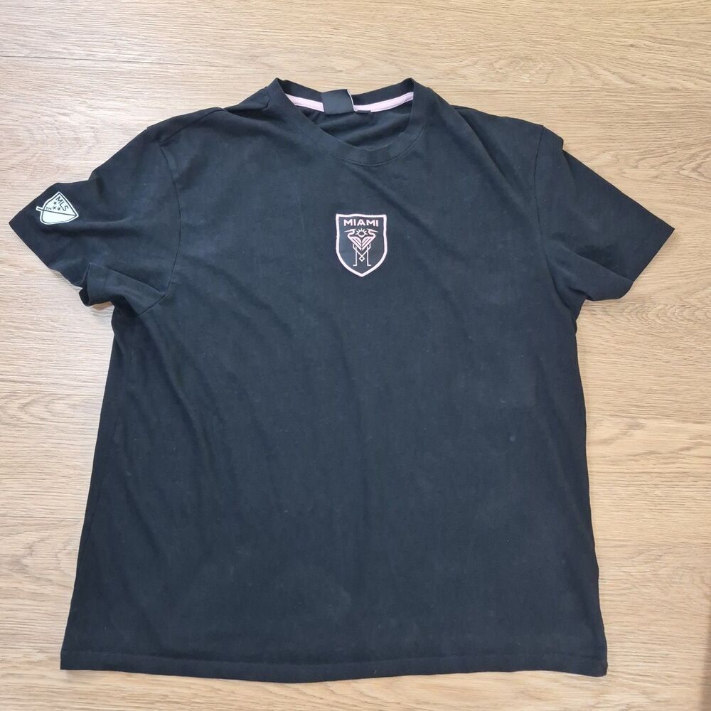 MLS Inter Miami CF Soccer Men’s Black Cotton Tee Size 2XL Embroidered Patch Logo